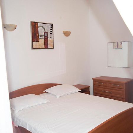 פודסטראנה Apartments Vinka חדר תמונה