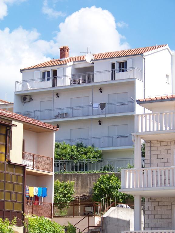 פודסטראנה Apartments Vinka מראה חיצוני תמונה