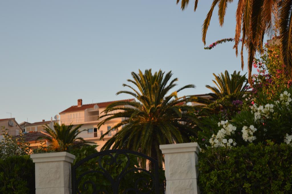 פודסטראנה Apartments Vinka מראה חיצוני תמונה