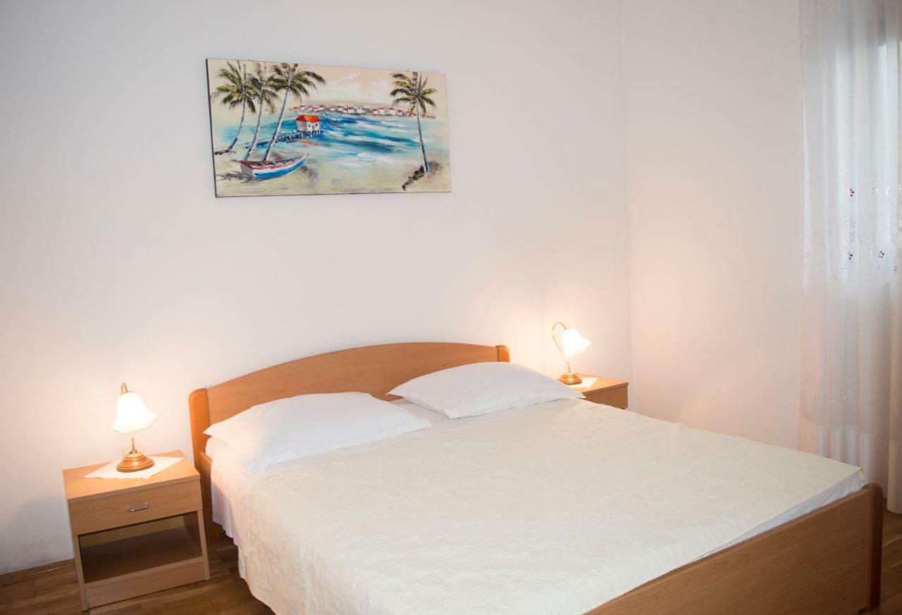 פודסטראנה Apartments Vinka מראה חיצוני תמונה