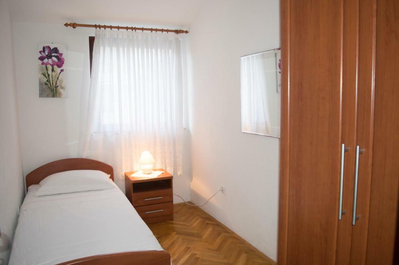 פודסטראנה Apartments Vinka מראה חיצוני תמונה