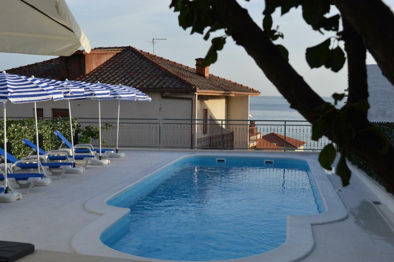 פודסטראנה Apartments Vinka מראה חיצוני תמונה
